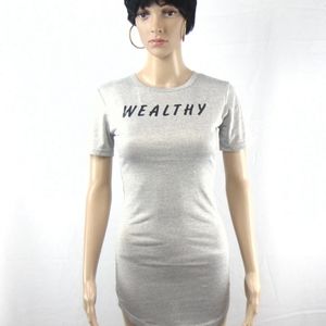 Women wealthy dress